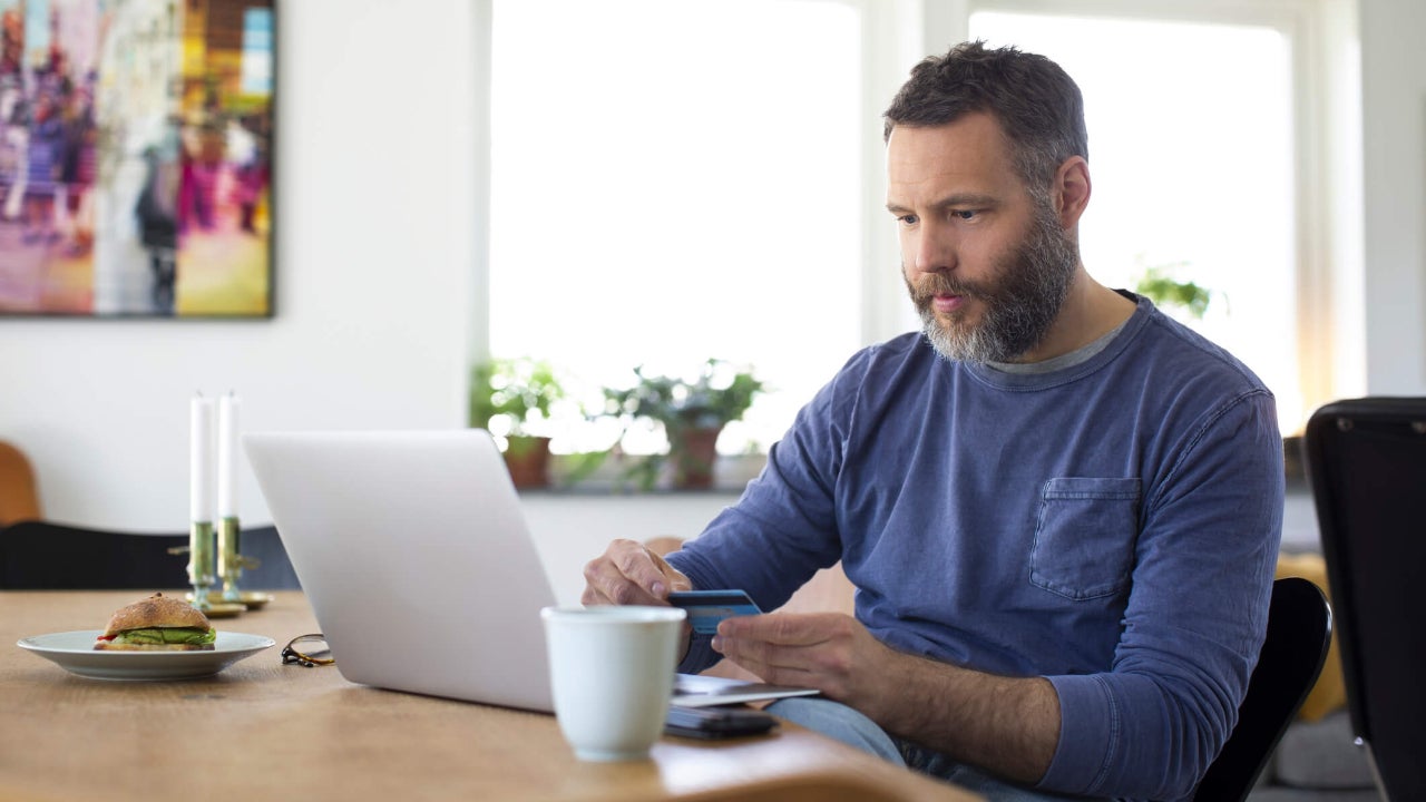 Bouncing Back Financially After the Holiday Season