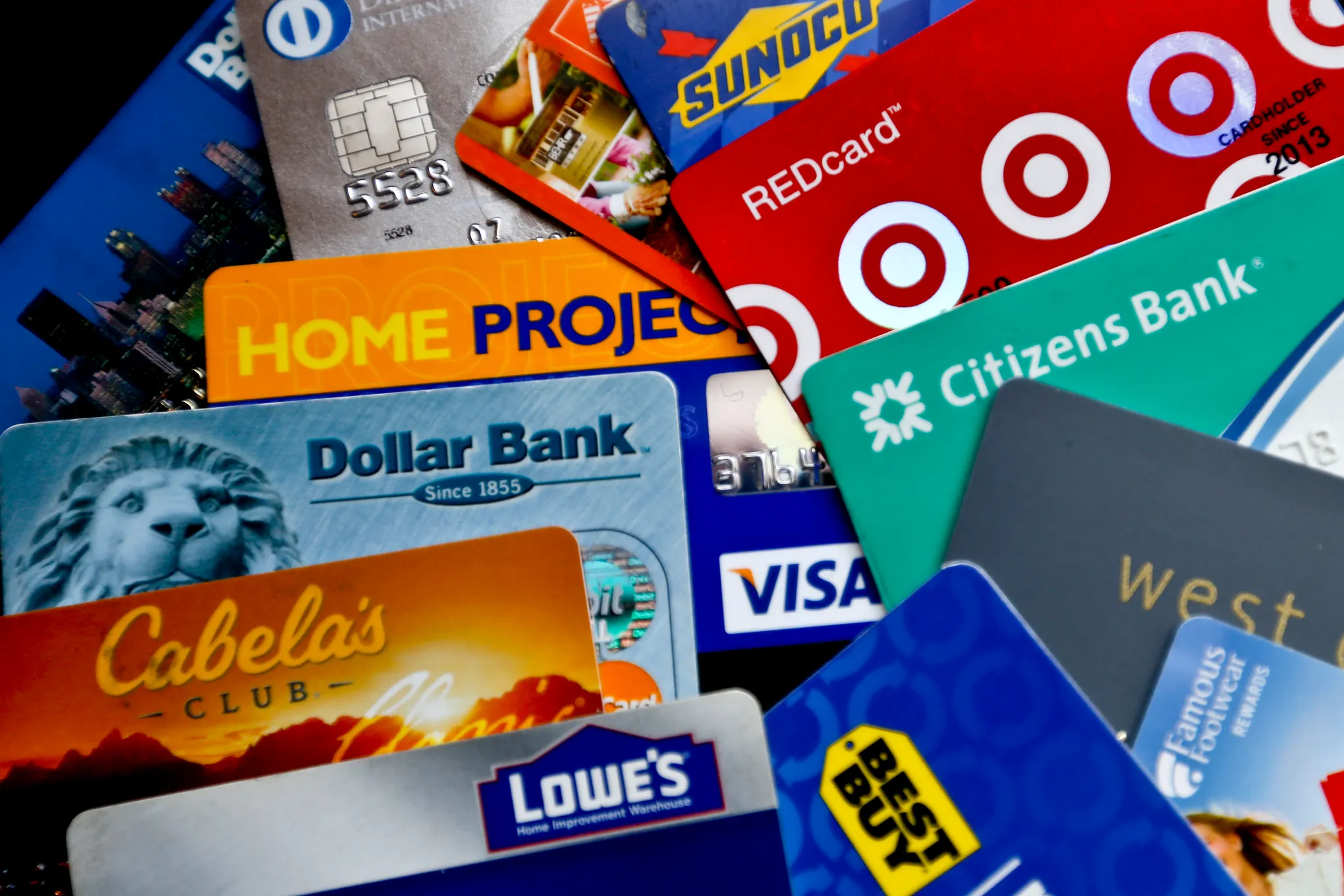 The Hidden Dangers of Credit Cards: When Convenience Becomes a Psychological Nightmare